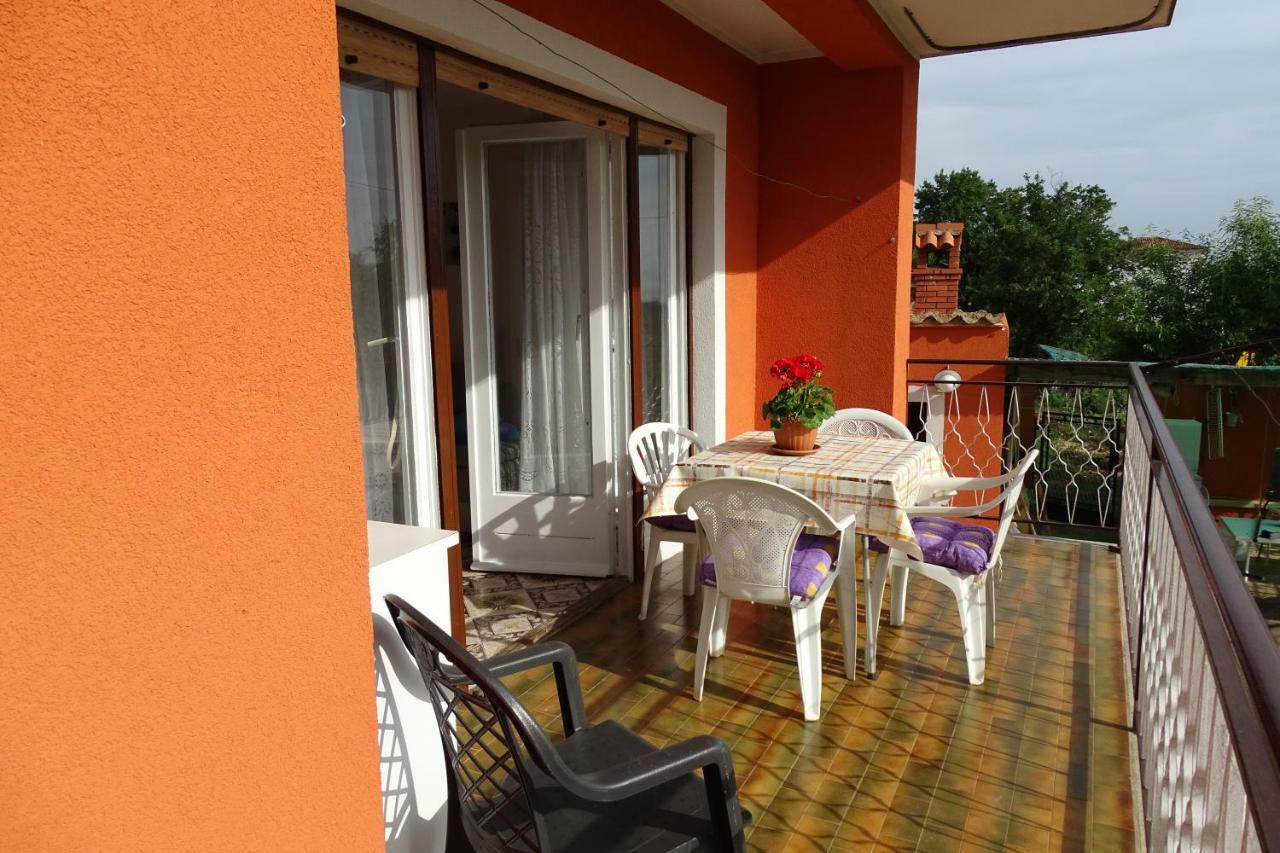 Apartment Parenzana Bibali 65 A 52460-Buje Exterior foto